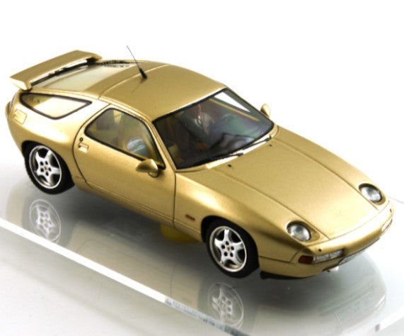 LMM 132105M/CHA - PRE-ORDER NOW! - Porsche 928 GT 1990 - Champagne