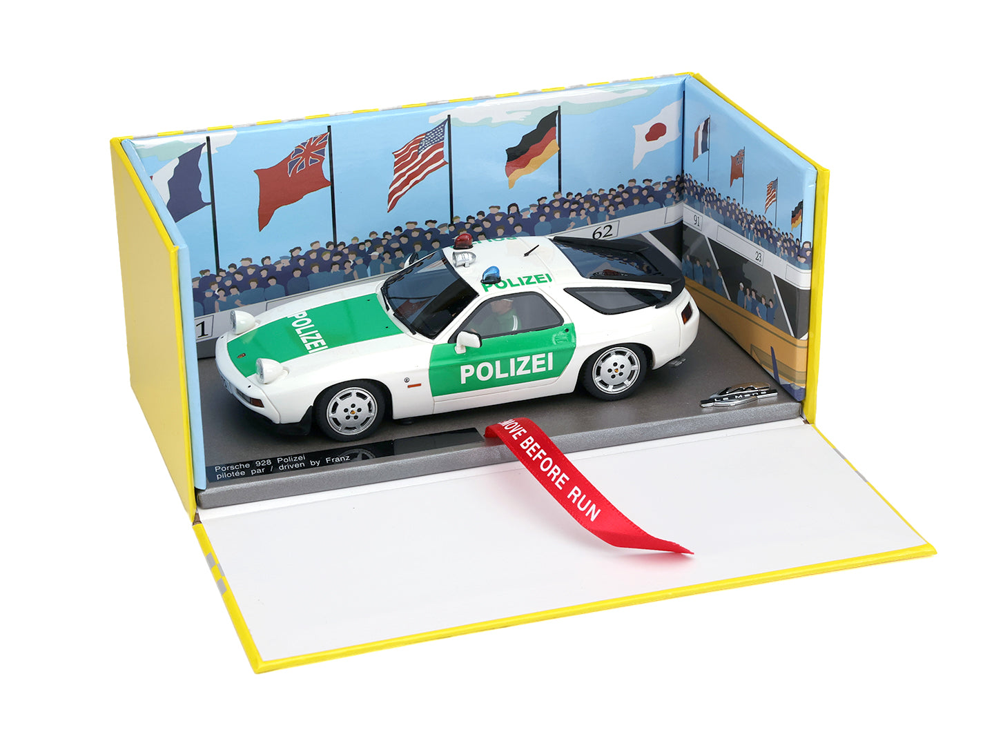 LMM 132105/POL - PRE-ORDER NOW! - Porsche 928 - Polizei