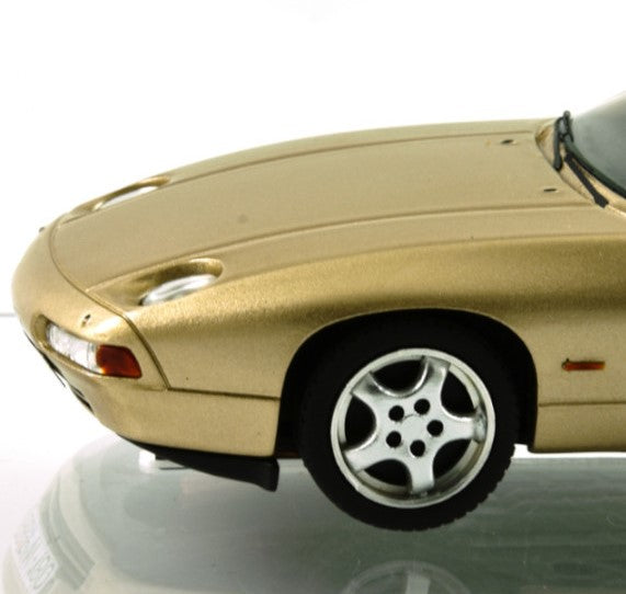 LMM 132105M/CHA - PRE-ORDER NOW! - Porsche 928 GT 1990 - Champagne