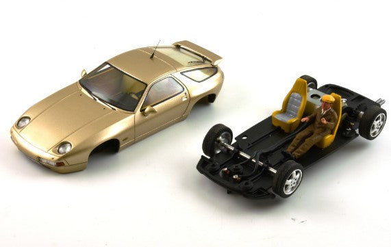 LMM 132105M/CHA - PRE-ORDER NOW! - Porsche 928 GT 1990 - Champagne
