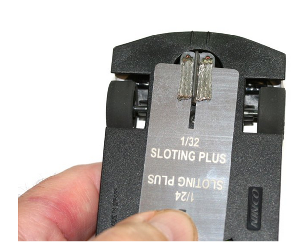 Cleaining Slot Sloting Plus SP143261 - Guide Blocker for Cleaning Braids – Slot Car Supply
