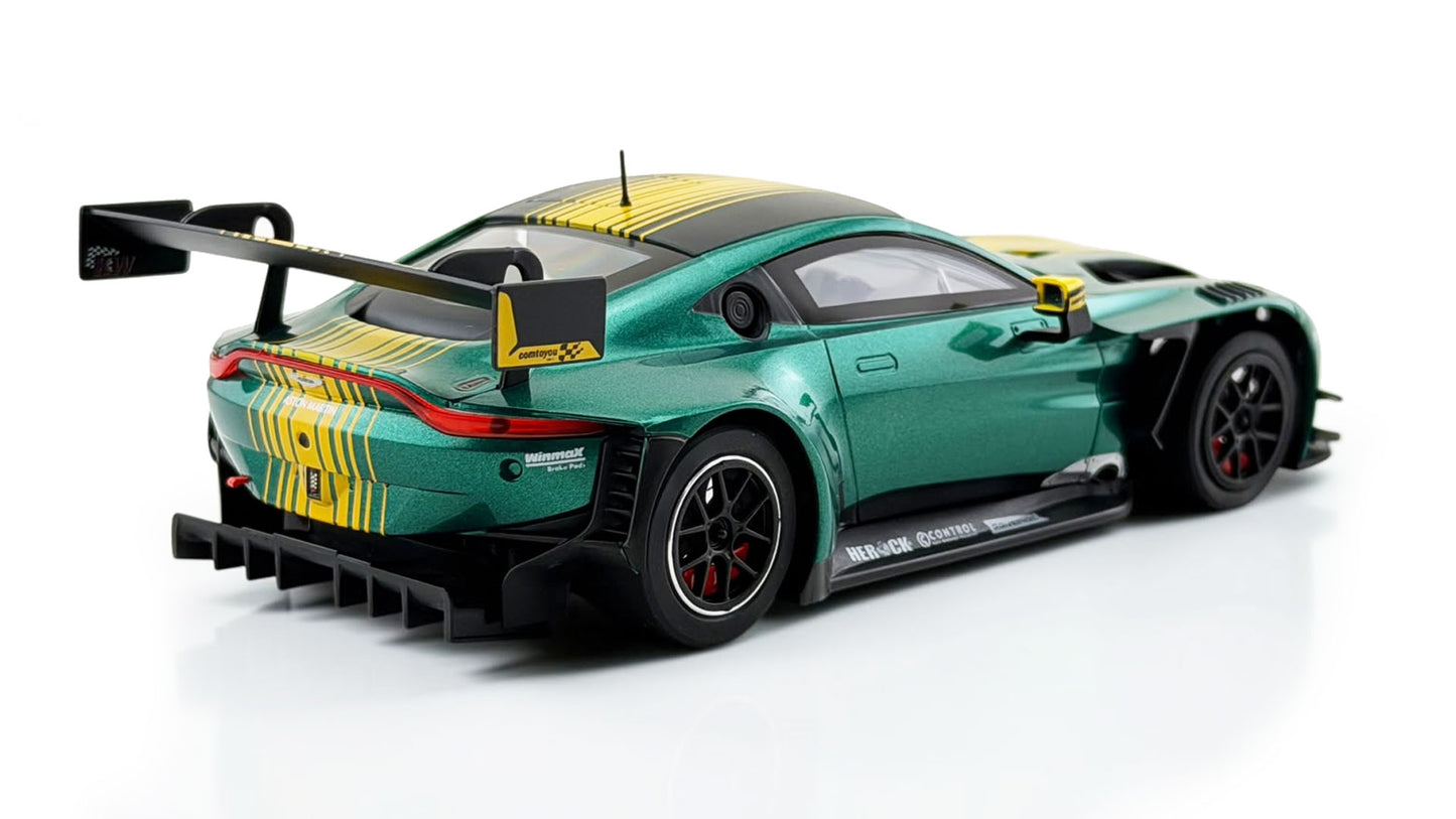 Avant Slot 52902 - PRE-ORDER NOW! - Aston Martin Vantage GT3 EVO - Test Car w/ Alonso Figure