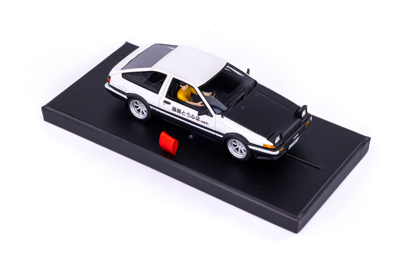 Avant Slot JDM03A - Toyota Trueno A86 - White & Black