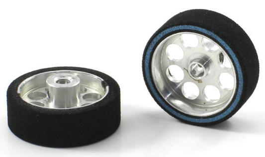 Scaleauto SC-2722P - HardComp Sponge Tires 23.5 x 8mm + Aluminum Wheels 19mm OD - for 3mm axles