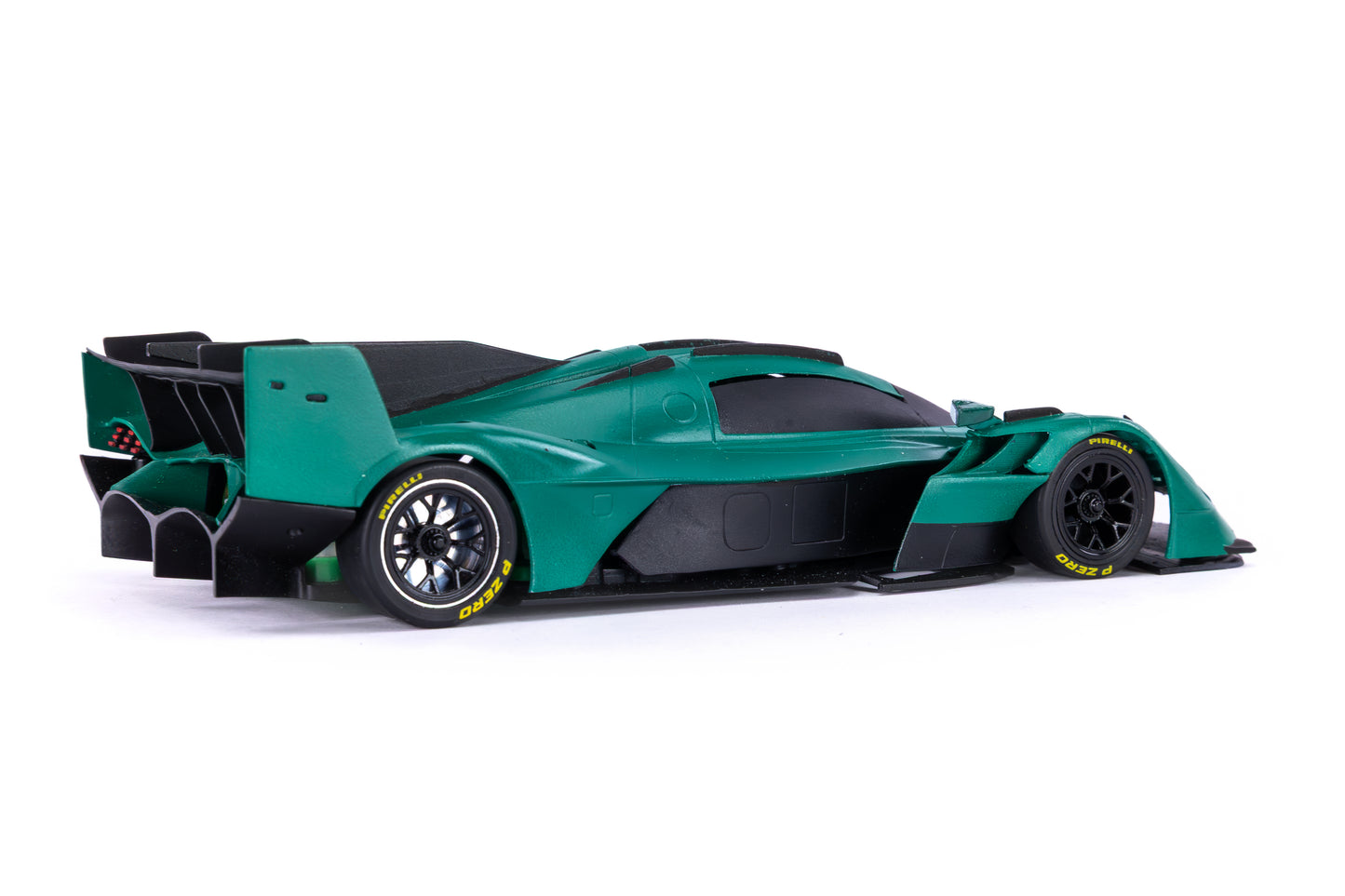 Scaleauto SC-6418 - PRE-ORDER NOW! - Aston Martin Valkyrie Hypercar - Racing Kit in White